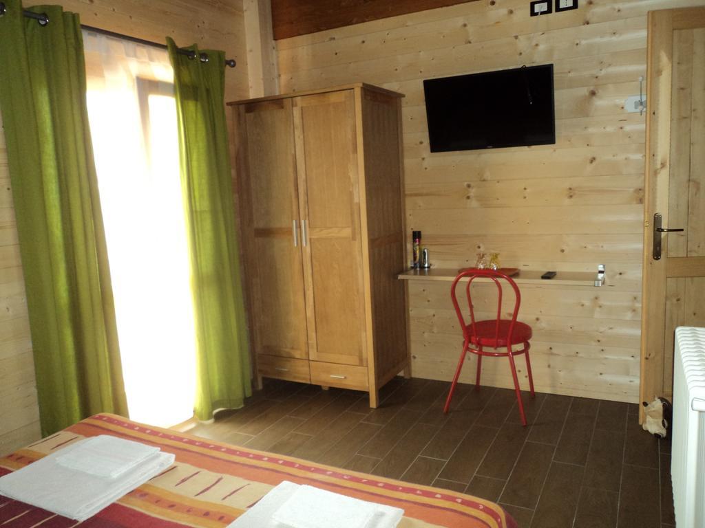 Chalet Trentino Bed and Breakfast Fiavè Kamer foto
