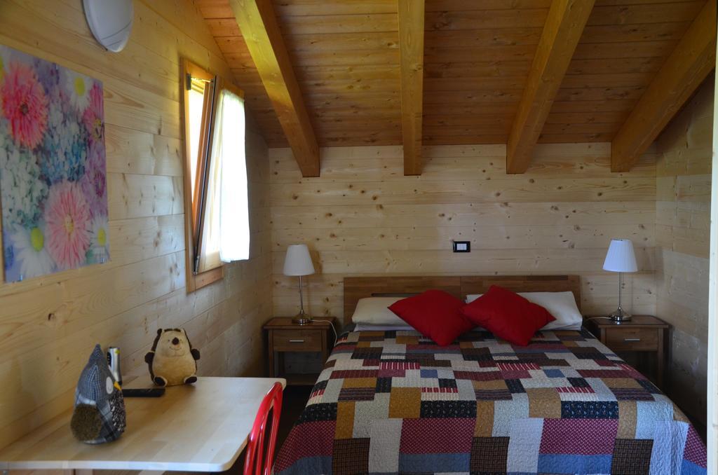 Chalet Trentino Bed and Breakfast Fiavè Kamer foto